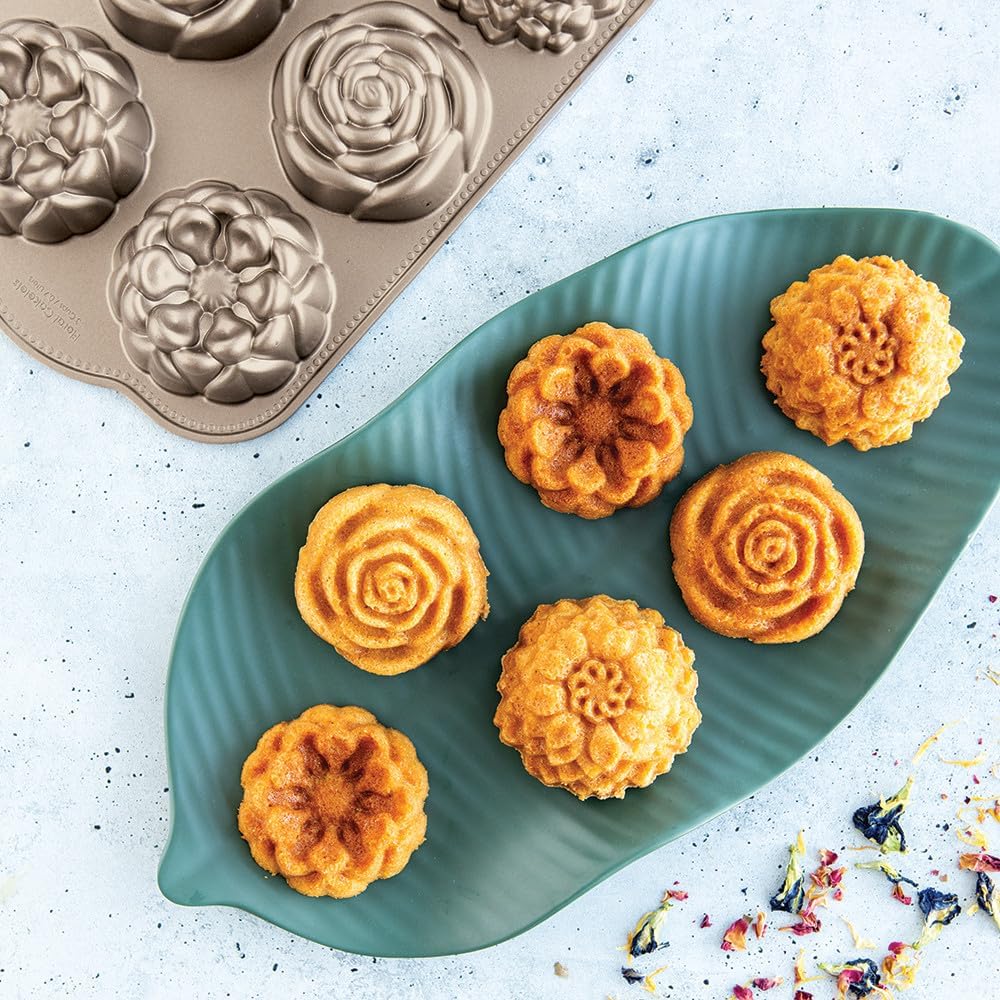 Floral Cakelet Pan N79622